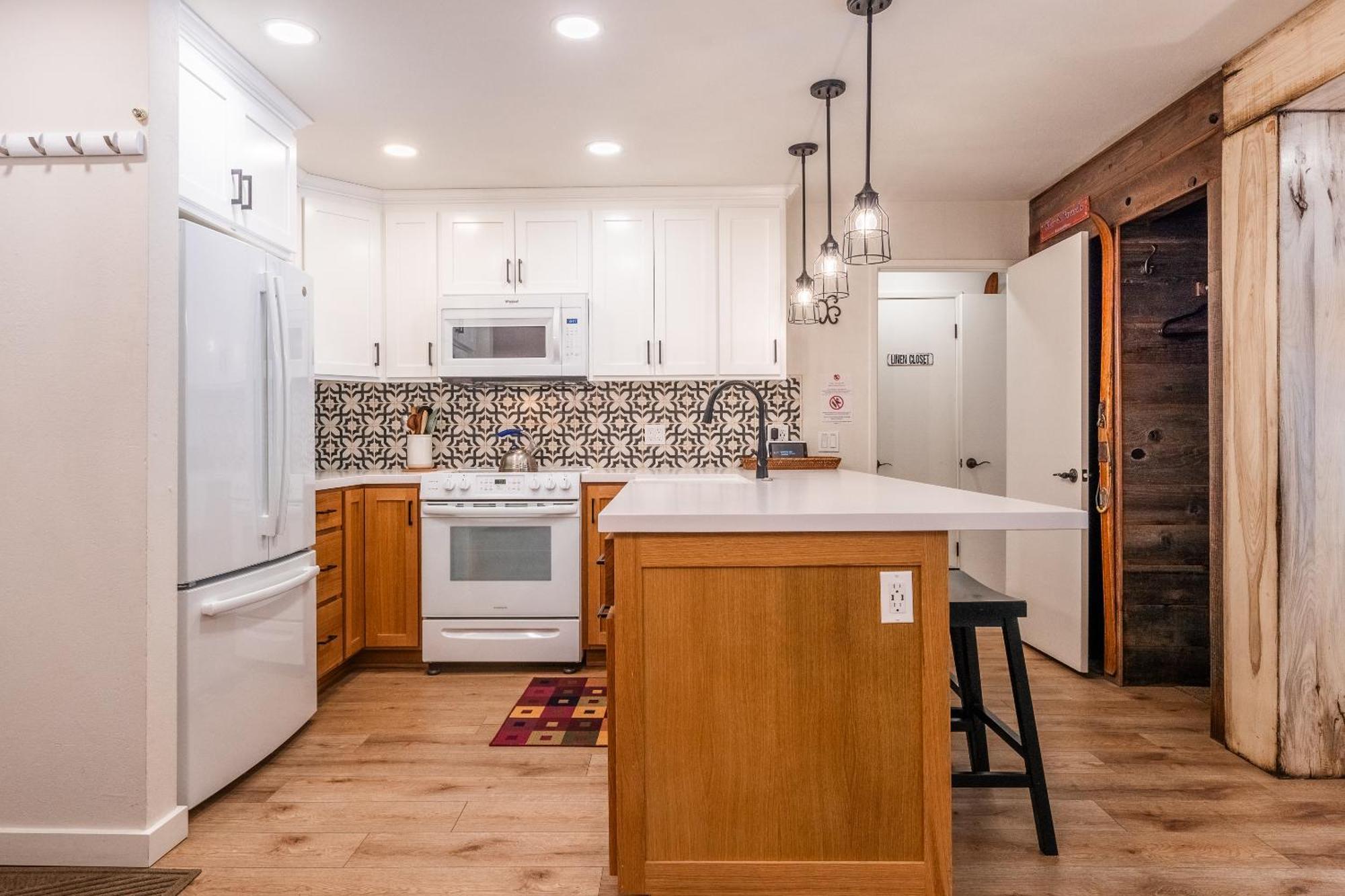 Fully Renovated! St Anton #17 Ski In Ski Out 1 Bedroom 1 Bathroom Condo! Sleeps Up To 4! Mammoth Lakes Exterior foto